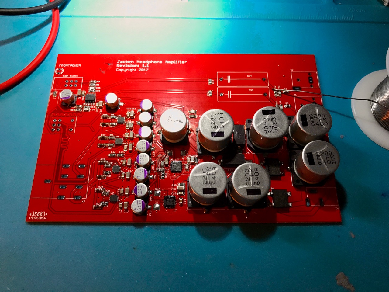 jackenhack-headphone-amplifier.jpg